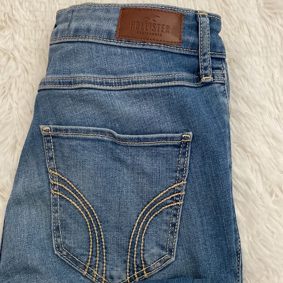 New Hollister jeans - Picture 4 of 4